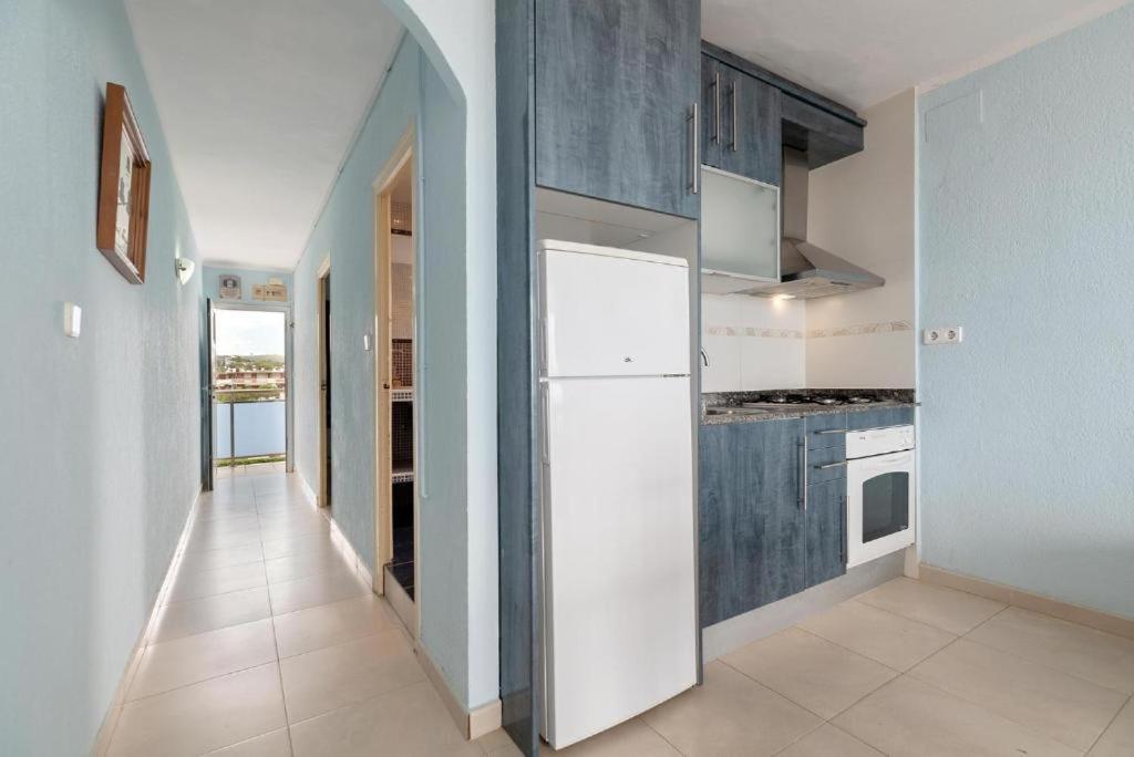 קסטלדפלס Apartamentos Denis מראה חיצוני תמונה