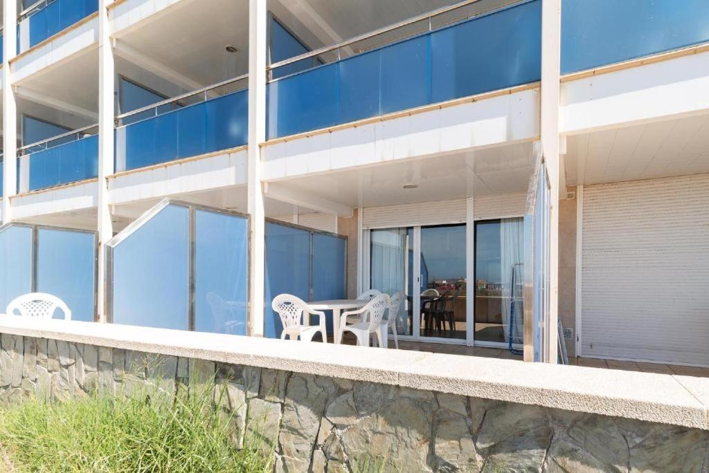 קסטלדפלס Apartamentos Denis מראה חיצוני תמונה