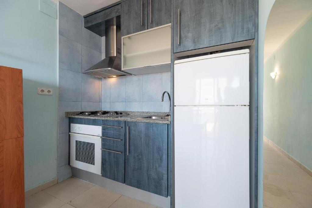 קסטלדפלס Apartamentos Denis מראה חיצוני תמונה