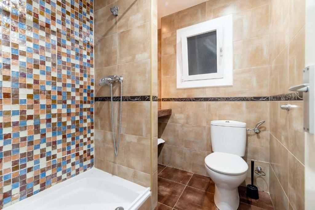 קסטלדפלס Apartamentos Denis מראה חיצוני תמונה
