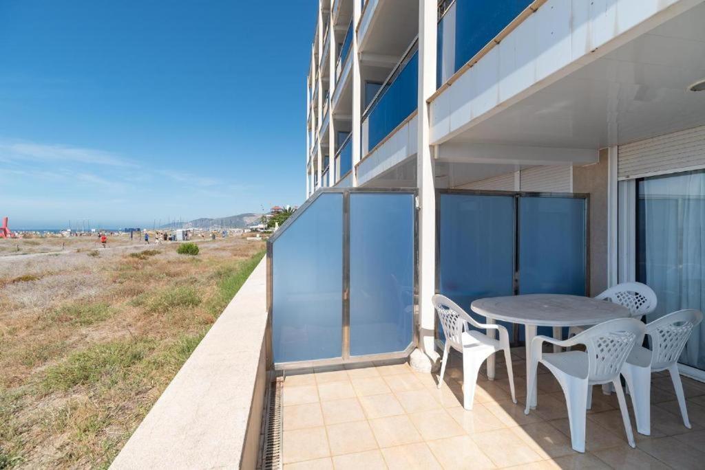 קסטלדפלס Apartamentos Denis מראה חיצוני תמונה