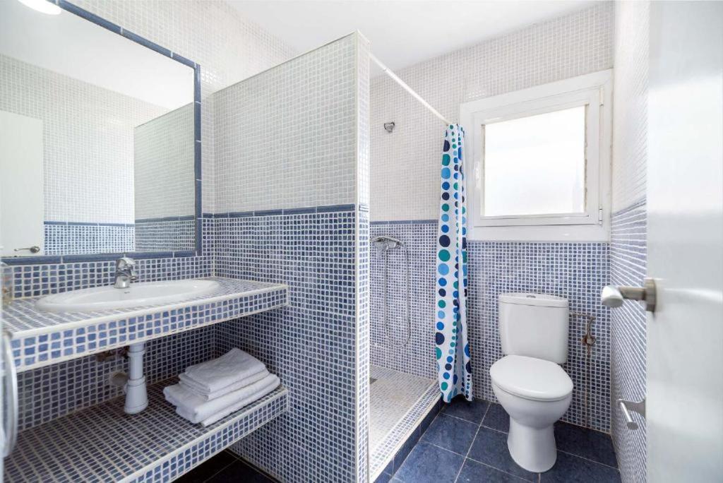 קסטלדפלס Apartamentos Denis מראה חיצוני תמונה
